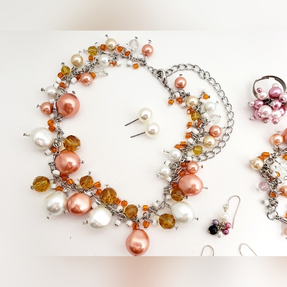 8-Piece Set Pearl Necklace, Ring, Earrings and Bracelet Ensemble - Picture 8 of 10